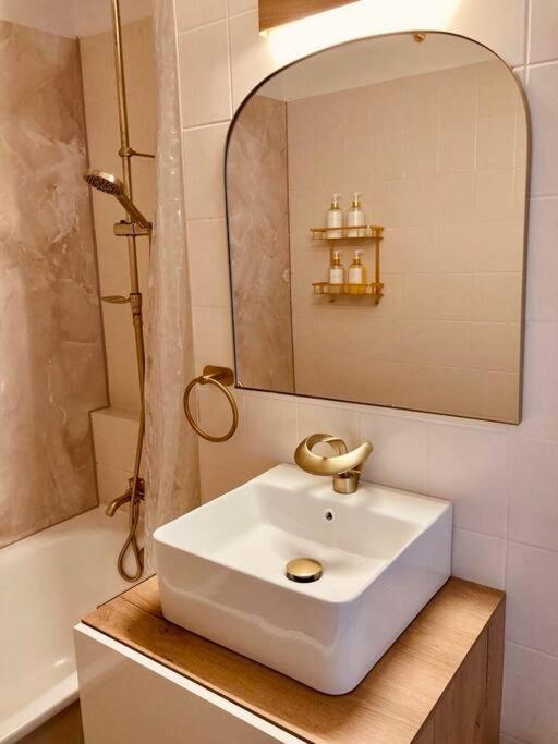 Amalfi Home - Stylish Apartment With Terrace Schönefeld Exterior foto