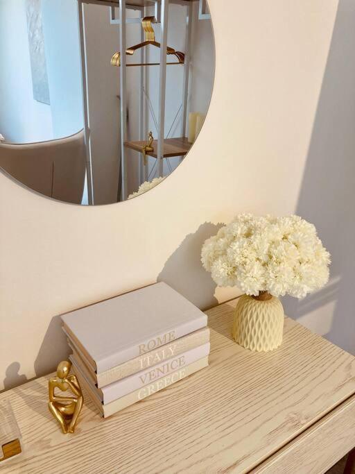 Amalfi Home - Stylish Apartment With Terrace Schönefeld Exterior foto